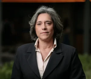 Carla Tieppo atuando com neurociência aplicada em organizações