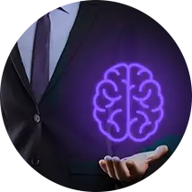 Pessoa segurando símbolo de cérebro representando neurociência aplicada a empresas